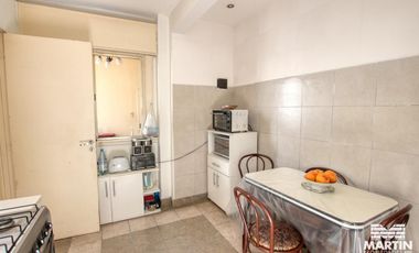 Venta en block, dos PH al fondo - Olivos