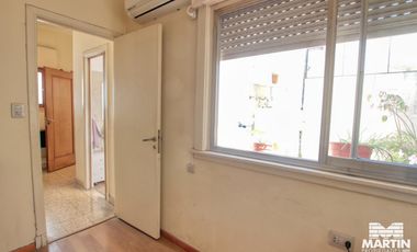 Venta en block, dos PH al fondo - Olivos