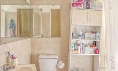 Venta en block, dos PH al fondo - Olivos