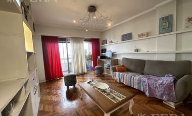 Venta departamento 5 ambientes con balcón y baulera en Avellaneda