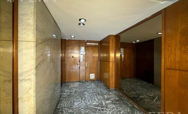 Venta departamento 5 ambientes con balcón y baulera en Avellaneda