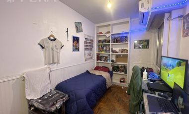 Venta departamento 5 ambientes con balcón y baulera en Avellaneda