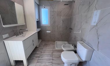 Casa en Venta Haras Santa Maria-Desarrollada en 1 planta-4 Dormitorios-Seguridad-Colegio-Deportes