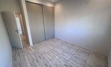 Casa en Venta Haras Santa Maria-Desarrollada en 1 planta-4 Dormitorios-Seguridad-Colegio-Deportes