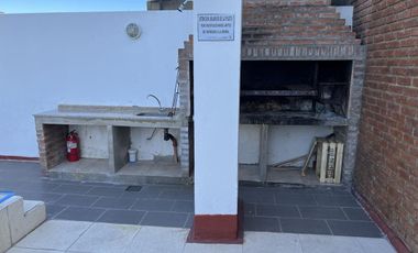 Departamento luminoso 2 ambientes con balcón - San Fernando -Vias a Libert.