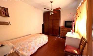 Venta casa 4 ambientes con cochera en Wilde