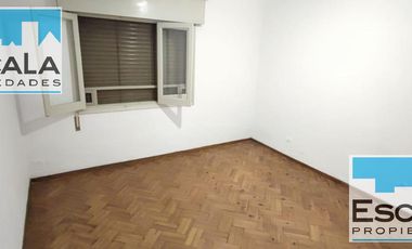 CASA DE DOS DORMITORIOS CON PATIO