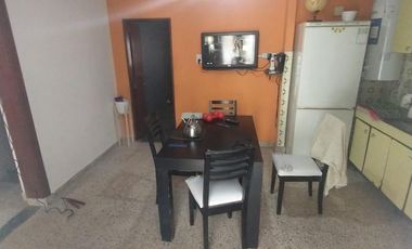 PH PARA DOS FAMILIAS O INVERSOR VENTA  Marco Avellaneda  1781 REMEDIOS DE ESCALADA