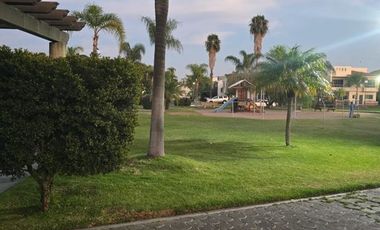 Enorme residencia en Renta en Jardín Real  Amplios Espacios y Ubicación Privilegiada