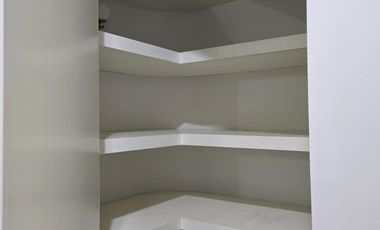 Enorme residencia en Renta en Jardín Real  Amplios Espacios y Ubicación Privilegiada