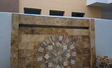 Enorme residencia en Renta en Jardín Real  Amplios Espacios y Ubicación Privilegiada