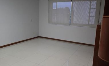 Enorme residencia en Renta en Jardín Real  Amplios Espacios y Ubicación Privilegiada