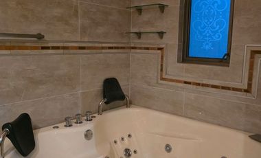 Enorme residencia en Renta en Jardín Real  Amplios Espacios y Ubicación Privilegiada