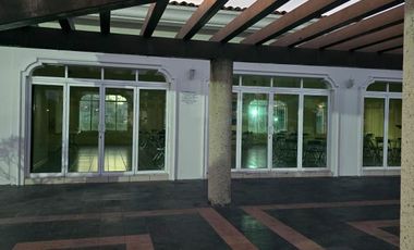 Enorme residencia en Renta en Jardín Real  Amplios Espacios y Ubicación Privilegiada