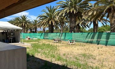 Casa en Talagante: Espacio y Estilo en 5000m²