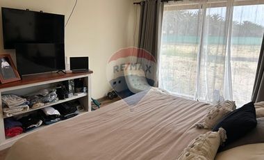 Casa en Talagante: Espacio y Estilo en 5000m²