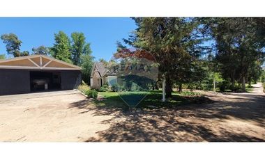 Linda parcela Orilla Lago, piscina, quincho y más!