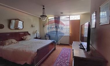 Diego de Almagro / Amapolas