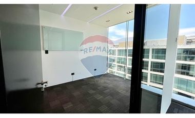 ESPECTACULAR OFICINA EN EL CORAZON DE LA DEHESA