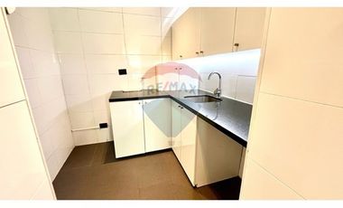 ESPECTACULAR OFICINA EN EL CORAZON DE LA DEHESA