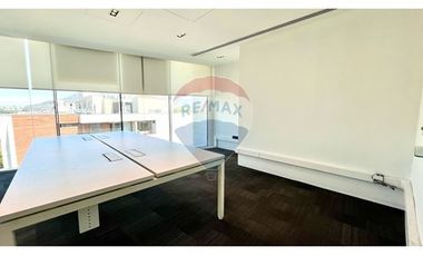 ESPECTACULAR OFICINA EN EL CORAZON DE LA DEHESA