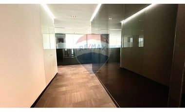 ESPECTACULAR OFICINA EN EL CORAZON DE LA DEHESA