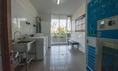 Vista despejada 1D1B + 1est 1bod en La Reina