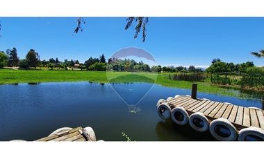 Orilla Lago!! lindo jardín piscina quincho 8850 m2