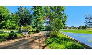 Orilla Lago!! lindo jardín piscina quincho 8850 m2