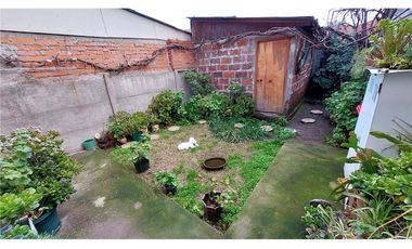 Venta Casa Renovada de 2 Pisos - San Joaquin