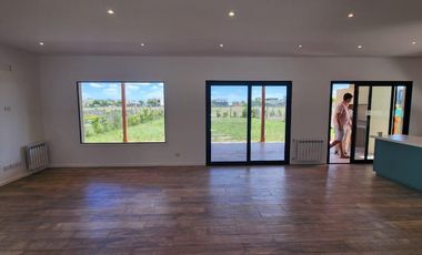 Venta casa 4 dormitorios - San Pablo - Pilar