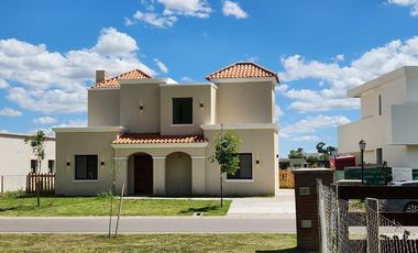 Venta casa 4 dormitorios - San Pablo - Pilar