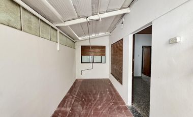 Departamento de 2 ambientes en alquiler en Moron Sur