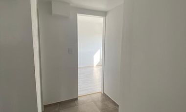 DEPARTAMENTO UBICADO EN EL CENTRO DE ADROGUE