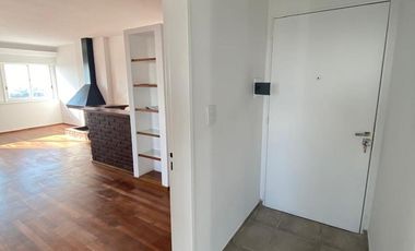 DEPARTAMENTO UBICADO EN EL CENTRO DE ADROGUE