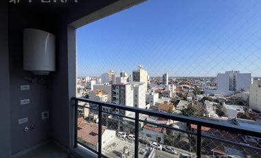 Venta de departamento 2 ambientes con balcón en Wilde