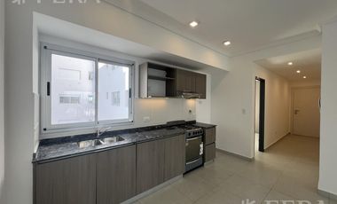 Venta de departamento 2 ambientes con balcón en Wilde
