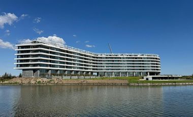 Departamento en venta de 4 ambientes con vista a la Laguna central