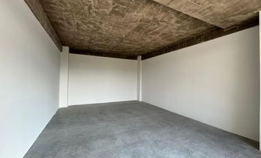 ALQUILER oficina con cochera en Plaza TN- Fisherton