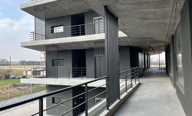 ALQUILER oficina con cochera en Plaza TN- Fisherton