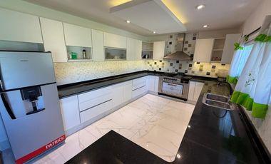 Casa - Barrio Los Pinos