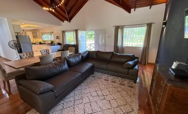 Casa - Barrio Los Pinos