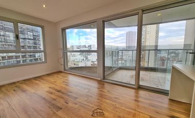 Venta de piso primera linea al mar 6 amb de 265 m2  - Zona Varese