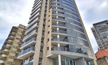 Venta de piso primera linea al mar 6 amb de 265 m2  - Zona Varese