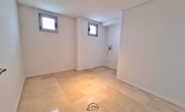 Venta de piso primera linea al mar 6 amb de 265 m2  - Zona Varese