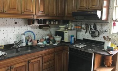 Bmé. Mitre al 1800 Depto. 3 amb. SEMIPISO C/ DEP. DE 78M2