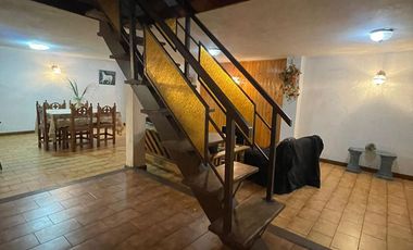 PH en  en venta de 3 ambientes con terraza y quincho