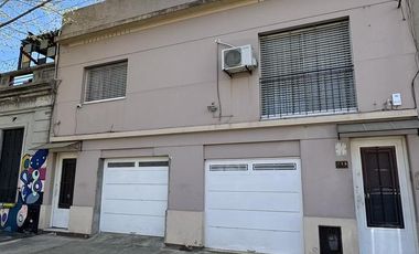 VIVIENDA 3 AMB. + DEPTO EN PLENO CENTRO DE LANÚS