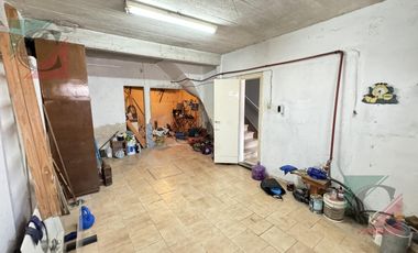 VIVIENDA 3 AMB. + DEPTO EN PLENO CENTRO DE LANÚS