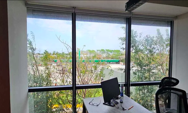 Oficina equipada y lista para entrega